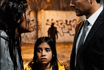 El Magnate Implacable Abrió Su Puerta a una Madre Ensangrentada: Lo Que Sucedió Dentro del Auto de Alejandro Montero, el ‘Halcón’ de los Negocios, Cambió Nuestras Vidas para Siempre — Un escape desesperado en la oscuridad de Ciudad de México que reveló un corazón oculto y desató una guerra contra el miedo y la impunidad en nombre de la esperanza y una niña de cinco años.