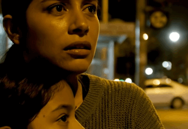 LA MIRADA MÁS HAMBRIENTA DE MÉXICO: Mi hija de 6 años se quedó viendo el plato de un magnate en “El Bistro del Río Bravo”, y cuando él intentó ayudar, huí. ¿Por qué una madre en la ruina rechaza un plato de comida gratis? Su sonrisa me recordaba al hombre que me lo quitó todo. LO QUE UN BILLONARIO ESCONDÍA EN SU PASADO LO CAMBIÓ TODO.