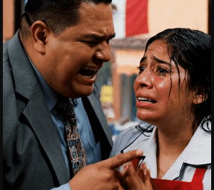 EL MULTIMILLONARIO INVISIBLE: LA HISTORIA DE CÓMO LA DESESPERACIÓN DE UNA MADRE Y UNA ORDEN DE DESPIDO EN UN COMEDOR OLVIDADO REVELARON LA CRUELDAD DE UN SISTEMA Y PROVOCARON LA REVOLUCIÓN LABORAL MÁS GRANDE EN EL GRUPO RESTAURANTERO SOLÍS. PREPÁRATE PARA LLORAR Y SENTIR CADA PALABRA DE ESTA CRÓNICA REAL Y VIRAL.