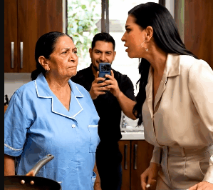 EL PRECIO DE LA TRAICIÓN: Me echó de mi propia cocina y mi hijo lo celebró con aplausos, pero mi silencio no era debilidad. Era la trampa legal más fría y documentada que jamás hayan visto.