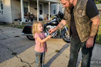 An 8-Year-Old Girl in Ridgewater Sold Her Late Father’s Prized Harley to Buy Medicine for Her Dying Mom, But Hours Later, She Heard a Roar That Shook the Windows as 250 Bikers Arrived With a Miracle!