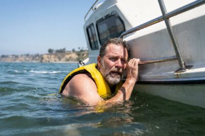 Trapped Under A Capsized Boat In The Pacific: The Air Pocket Was Not A Savior, It Was A Trap