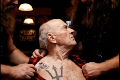 They Laughed at My Cane and Tore My Shirt, Not Knowing My Secret Identity. 20 Minutes Later, the US Navy Showed Up.