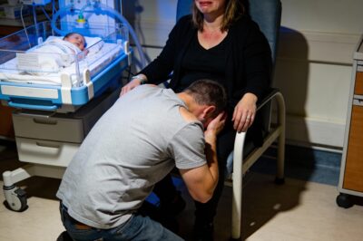 When Twenty-One Specialists Ran Out of Answers, a Man With Nothing Left Refused to Let a Newborn Die, Forcing a Hospital to Confront the Limits of Its Own Knowledge.