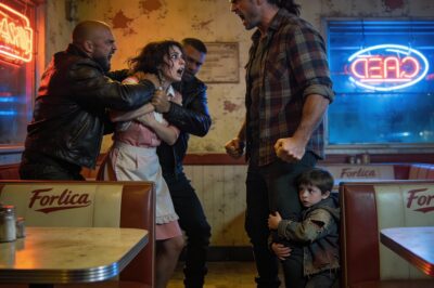 They Thought He Was Just A Weak Single Dad Hiding In A Small Town Diner, So They Cornered The Helpless Girl Right In Front Of Him—But When His Seven-Year-Old Daughter Whispered Two Words, The “Quiet Construction Worker” Stood Up, And The Navy Admiral Who Showed Up The Next Day Revealed A Secret That Made The Entire Room Freeze In Pure Terror…