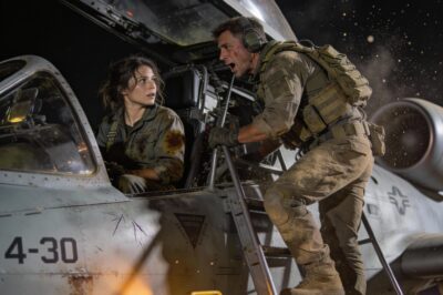 The Desert’s Silent Fury: The Night a Forgotten Pilot Rose from the Shadows to Unleash Hell on the Enemy and Save a Doomed SEAL Team from Certain Annihilation