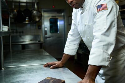 They Threw My Masterpiece in the Trash and Called It “Garbage,” But They Didn’t Know I Held the Secret Key to Their Destruction—and the Restaurant’s Resurrection.