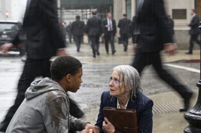 The 400-Dollar Miracle: How a Stranger in the Rain Changed Everything When I Was Down to My Last Dime