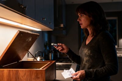 Found A Hidden USB In My Portland Kitchen And Caught My “Dead” Husband Spying On Me!