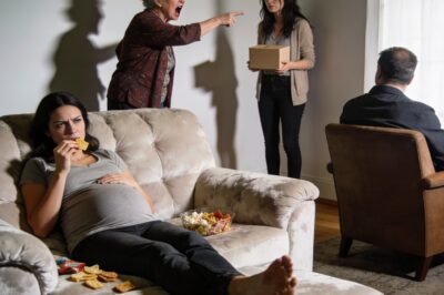 I Came Home To Find My 5-Year-Old Daughter Sitting On The Porch With Our Suitcases Because My Parents Decided Their Pregnant Golden Child Needed Our Rooms More Than We Did, So I Finally Stopped Paying Their Mortgage And Watched Them Lose Everything.